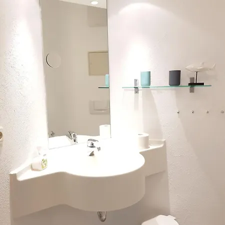 Strandstrasse 32 - 04-10 * Ostseebad Kühlungsborn