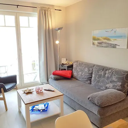 Strandstrasse 32 - 04-10