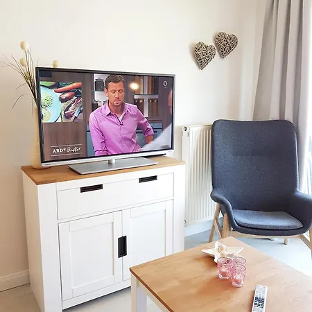 Strandstrasse 32 - 04-10 Ostseebad Kühlungsborn