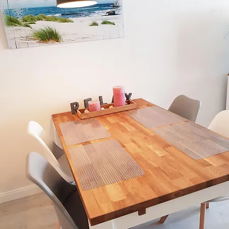 Strandstrasse 32 - 04-10 *