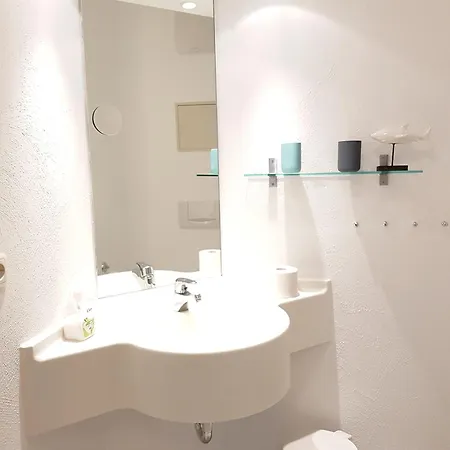 Strandstrasse 32 - 04-10 * Ostseebad Kühlungsborn